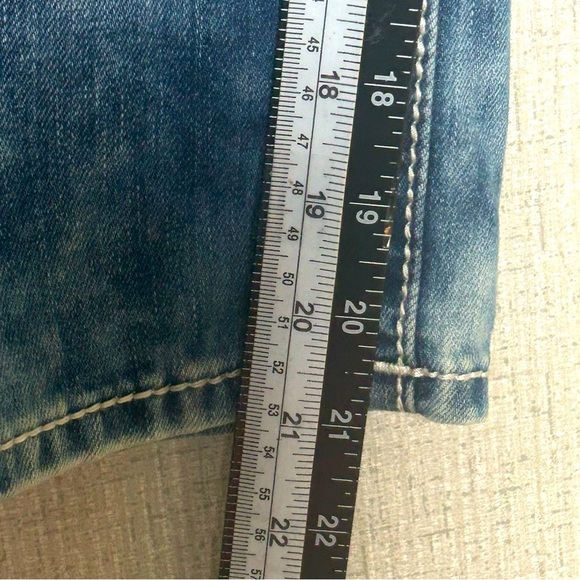 Miss Me Embellished Bedazzled Cropped Capri Blue Jeans with Patchwork 27 - Picture 9 of 11